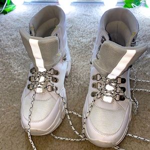 Pretty Little Thing Hiker boots